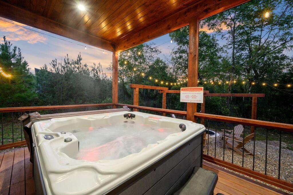 Under The Stars - Secluded, Hot Tub, Firepit, Games Villa Broken Bow Ngoại thất bức ảnh