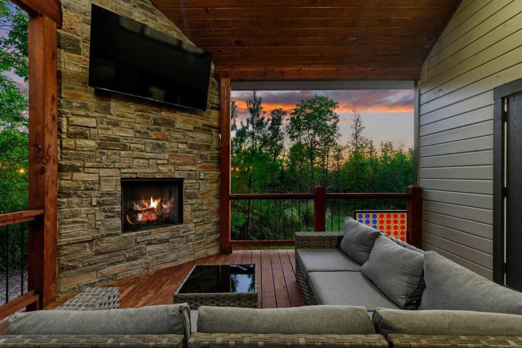 Under The Stars - Secluded, Hot Tub, Firepit, Games Villa Broken Bow Ngoại thất bức ảnh
