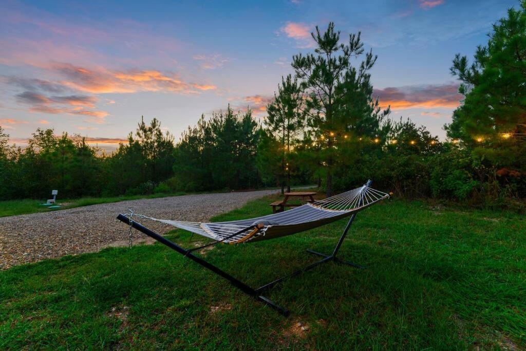 Under The Stars - Secluded, Hot Tub, Firepit, Games Villa Broken Bow Ngoại thất bức ảnh