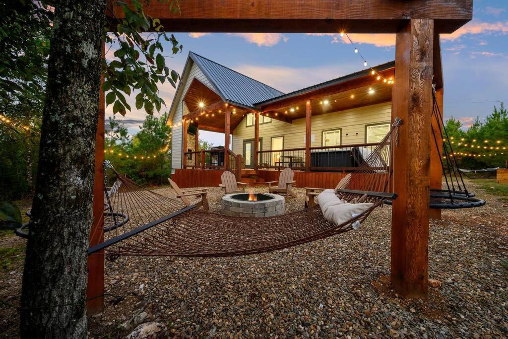 Under The Stars - Secluded, Hot Tub, Firepit, Games Villa Broken Bow Ngoại thất bức ảnh
